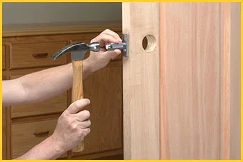 Exclusive Locksmith Service Nashville, TN 615-375-3380 Exclusive Locksmith Service Nashville, TN 615-375-3380 - 14-install-new-lock